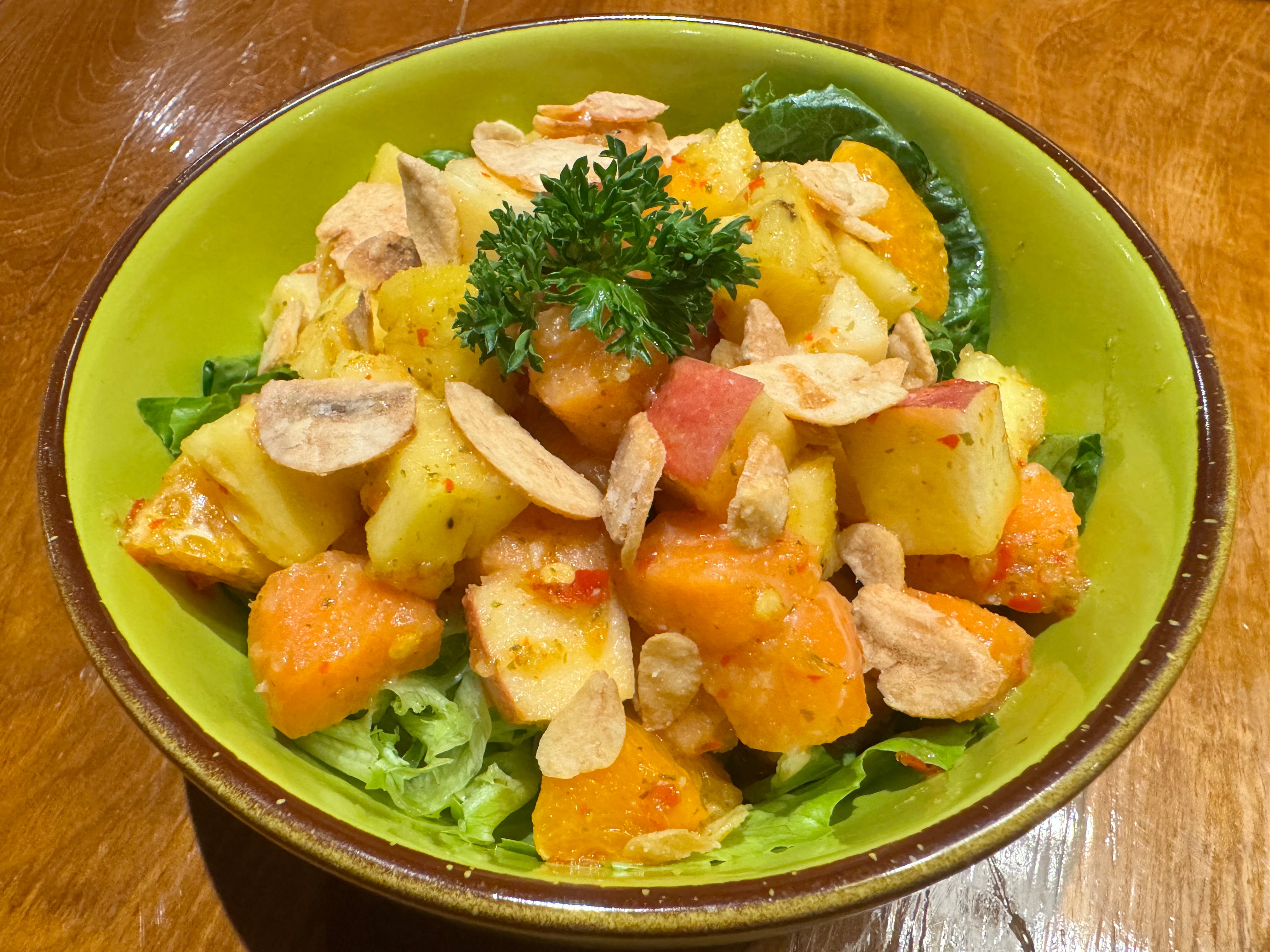 Spicy Salmon Fruit Salad